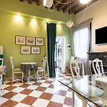 Hotiday Collection -
