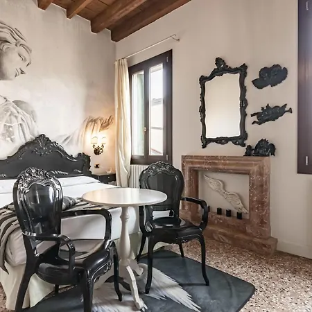 Hotiday Collection -