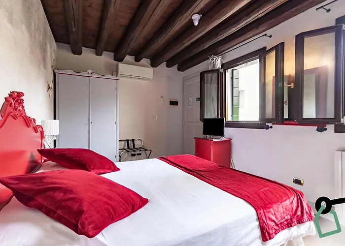 Hotiday Collection -