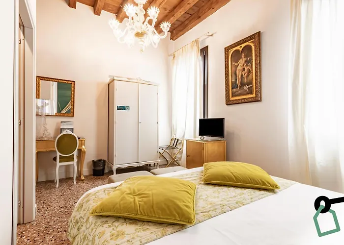 Hotiday Collection - Hotel